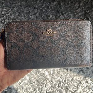 AUTHENTIC COACH LONG ZIP WALLET